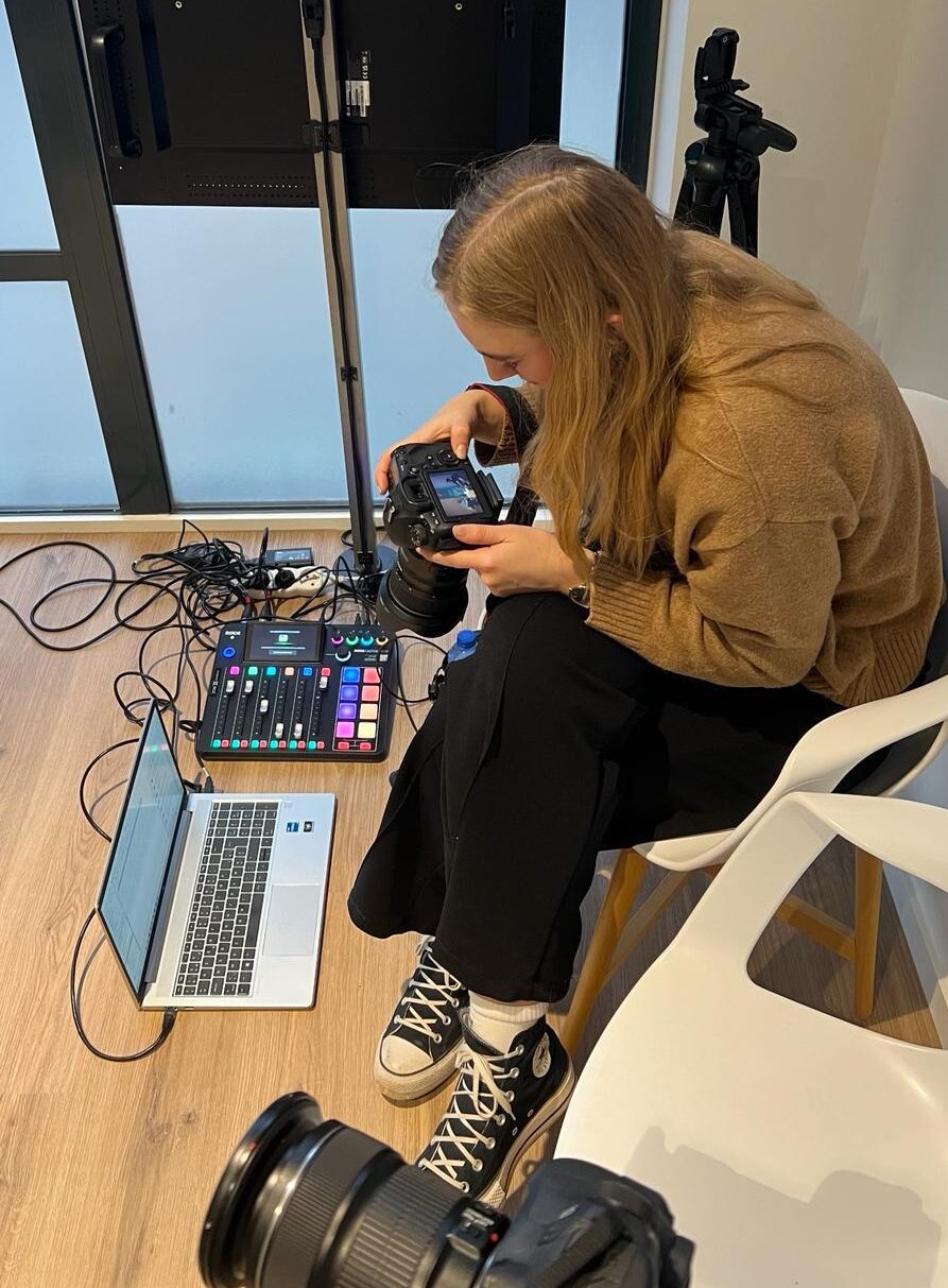 podcast ondersteuning YES communicatie voor Vastgoed C