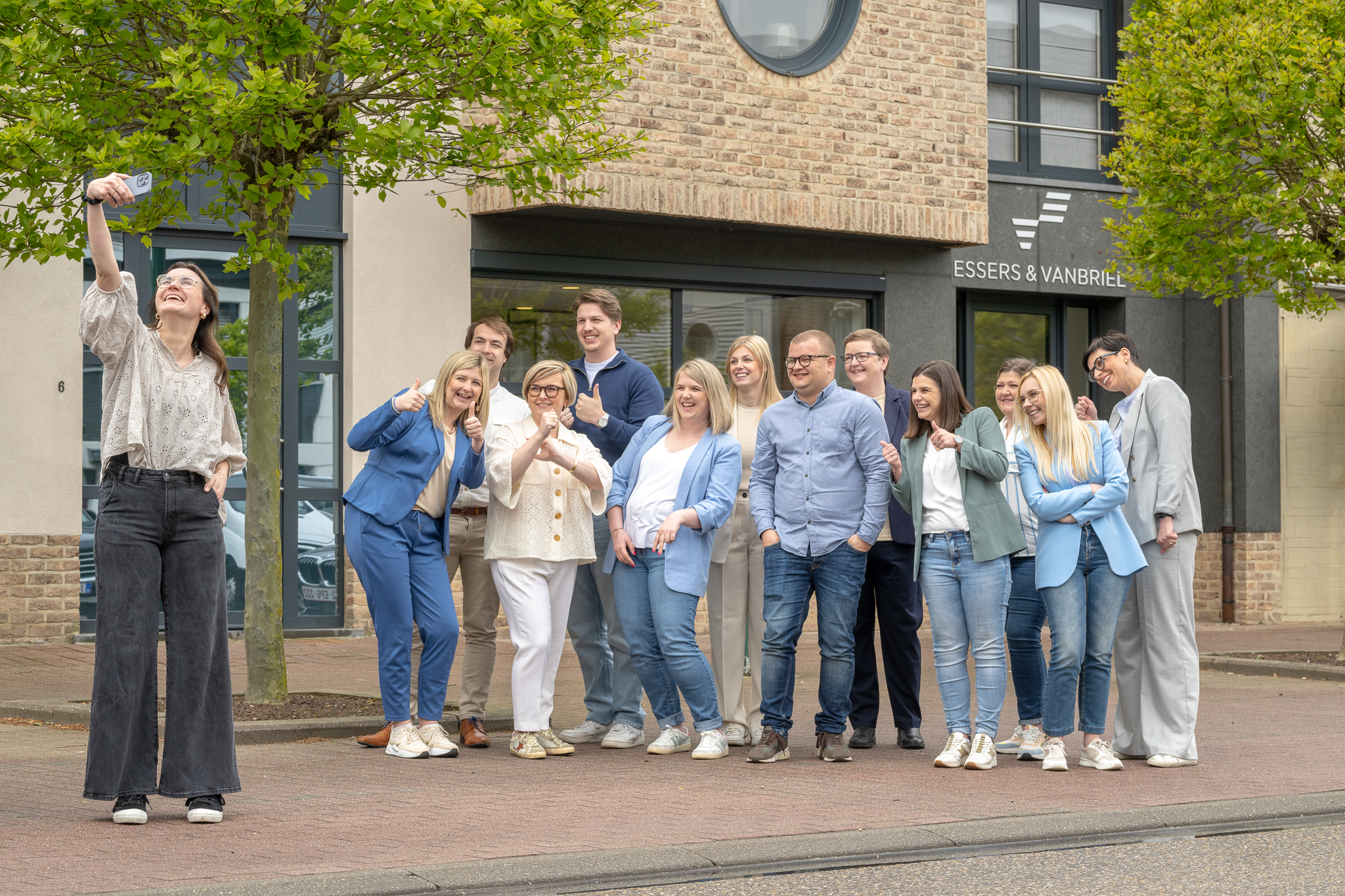 fotosessie team met hulp van YES communicatie